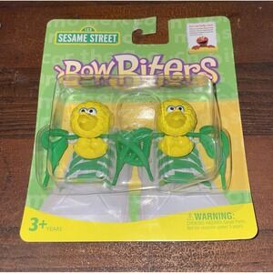 Sesame Street Big Bird Bow Biters for Shoe Laces New In Package 2005